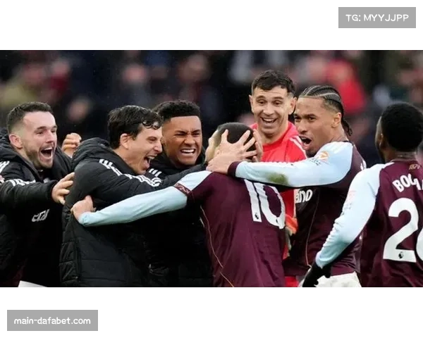 英超争冠格局呈现一超多强 阿森纳稳固曼城伺机反超